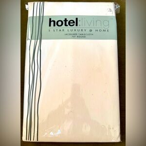 NIP Hotel Living 5 Star Luxury @ Home Jacquard Ivory Tablecloth 70” round